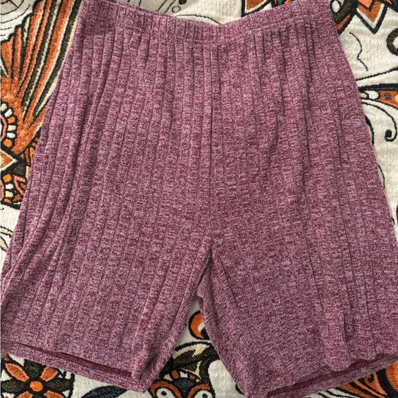 Maroon two piece set - Picture 2 of 4